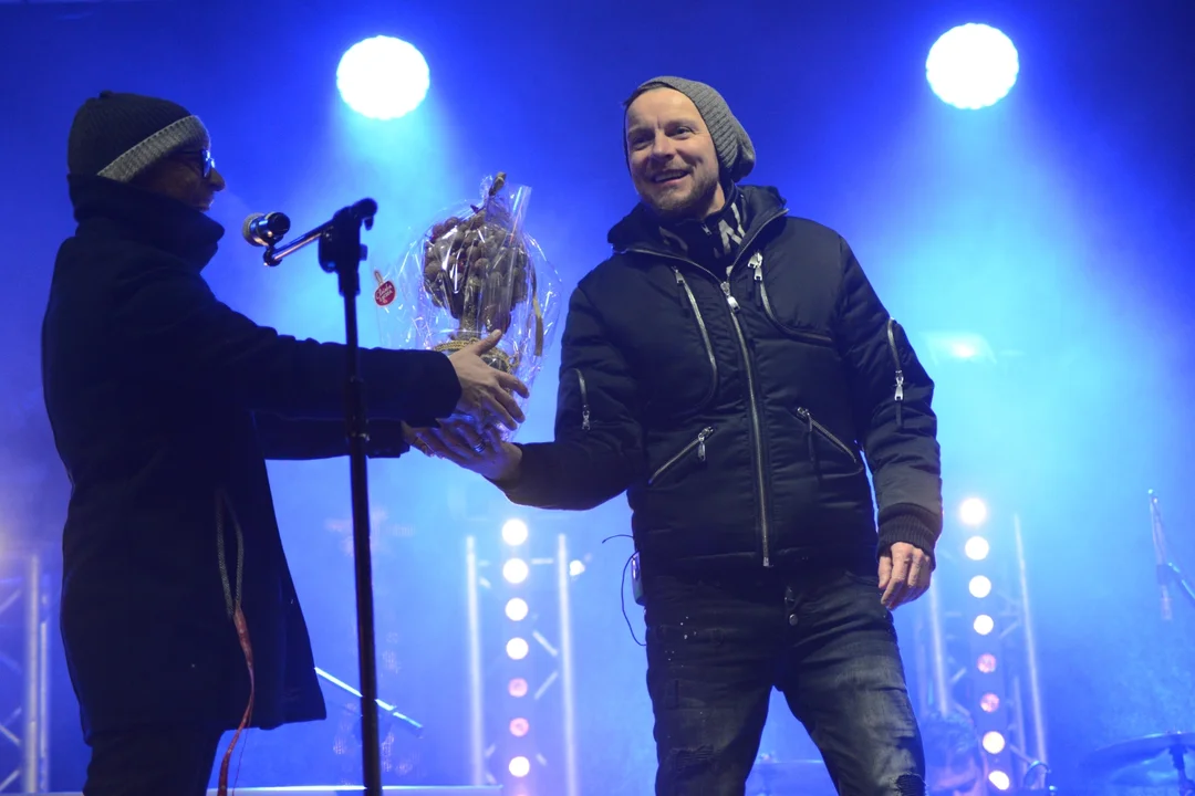 Finał "Choinki Życzeń" - koncert Feel w Tarnobrzegu