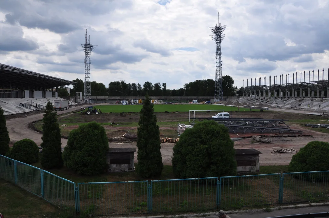 Rozbiórka starego i budowa nowego Stadionu Miejskiego w Mielcu