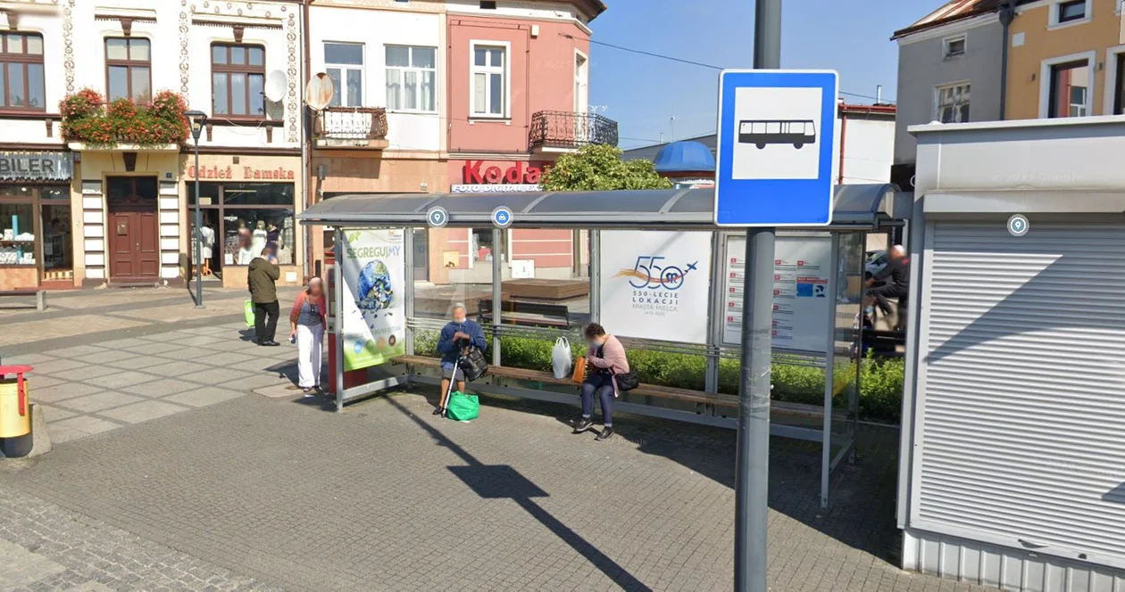 Mieszkańcy Mielca na zakupach, spacerze, w pracy i drodze ze szkoły uchwyceni przez kamery Google Street View