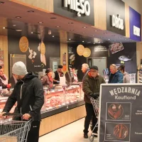 Kaufland na alei Rejtana pół tygodnia po otwarciu