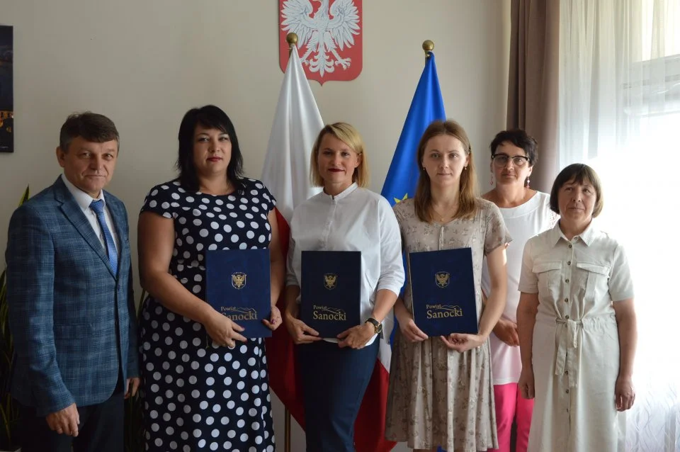 Ślubowanie na stopień awansu zawodowego nauczycieli z Sanoka - Zdjęcie główne