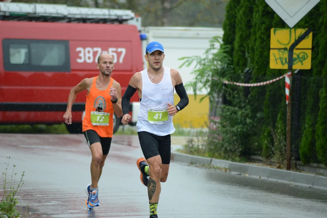 5. Bieg Szklarski Chmielów - Sandomierz - zdjęcia z biegu na dystansie 25 kilometrów