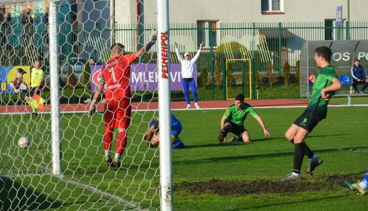 Klasa okręgowa Krosno. Stal Sanok - Zamczysko Mrukowa 8:1