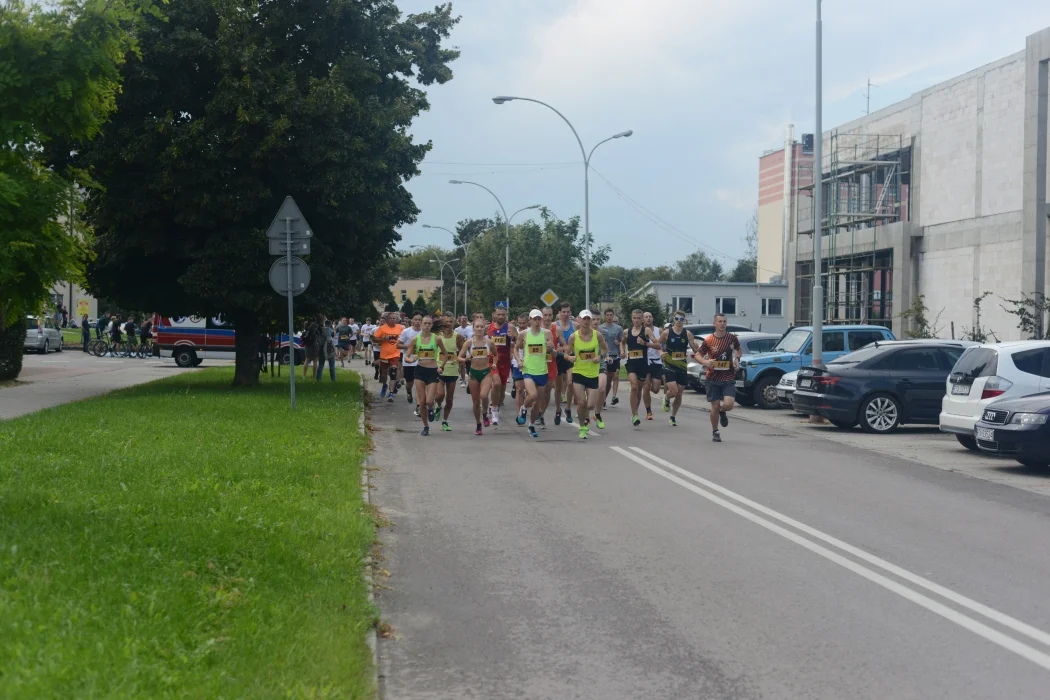 Jubileuszowa "Gorzycka 5-tka". Ponad 160 biegaczy na ulicach Gorzyc