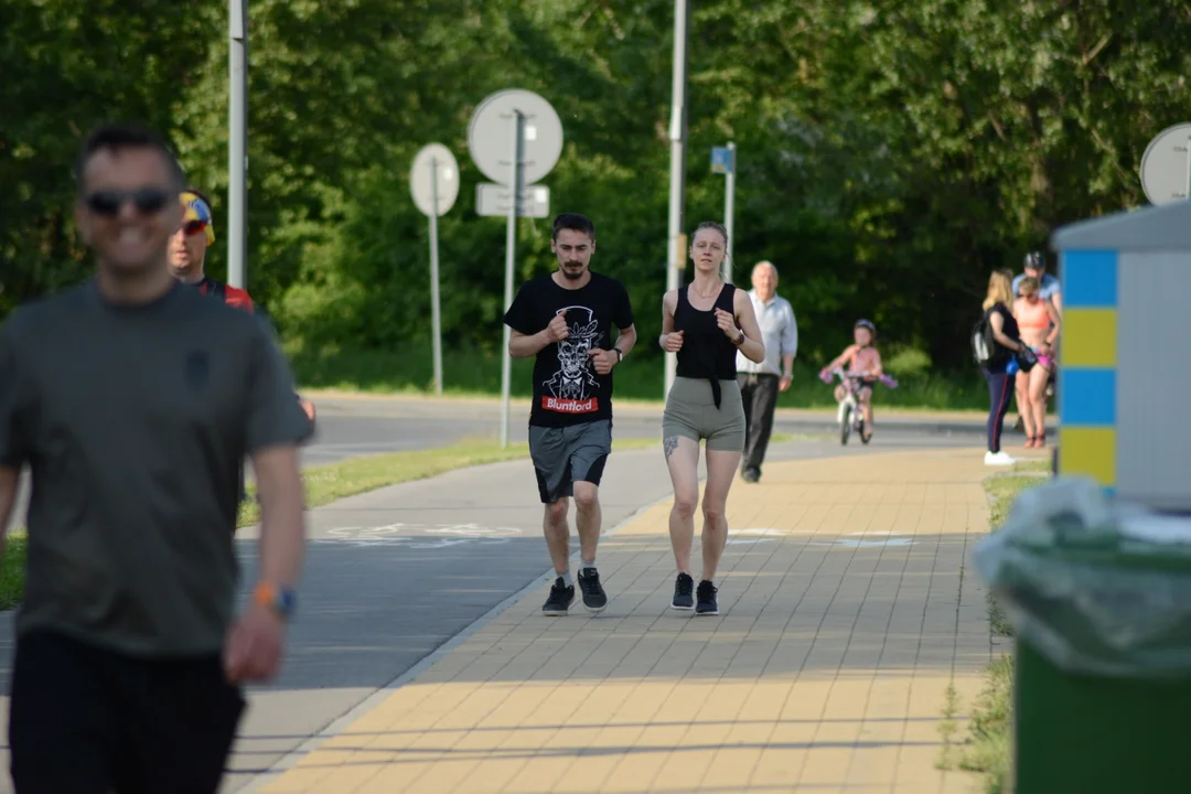 "Biegamy i Pomagamy" nad Jeziorem Tarnobrzeskim - dzień drugi