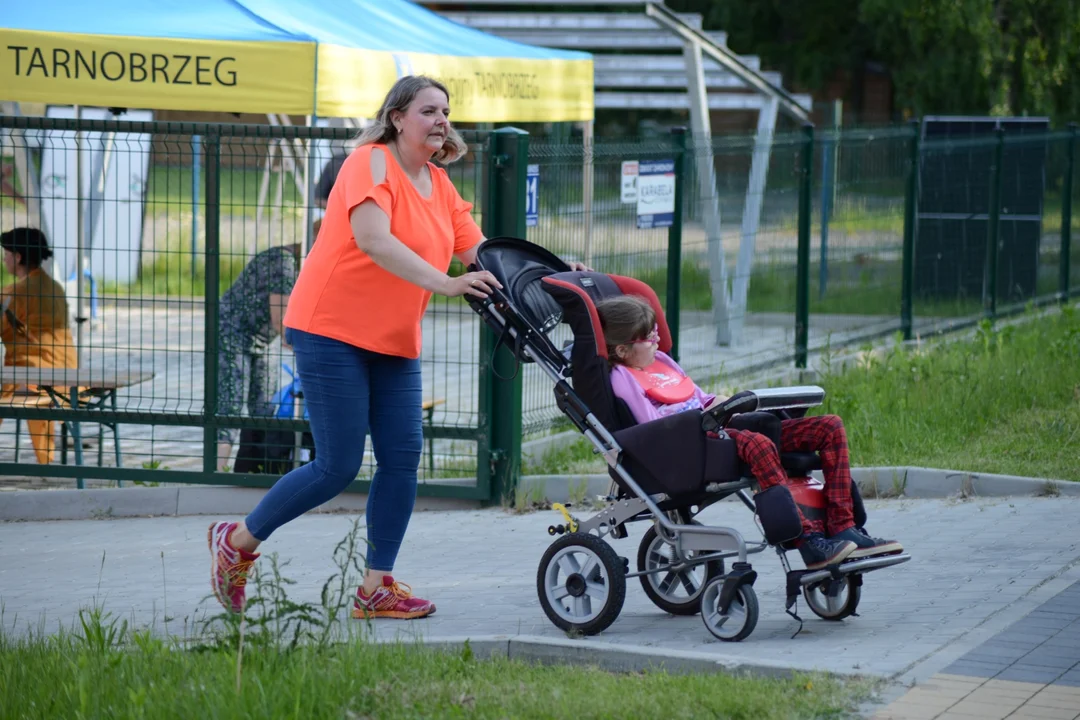 "Biegamy i Pomagamy" w Tarnobrzegu. Pomoc dla Marysi