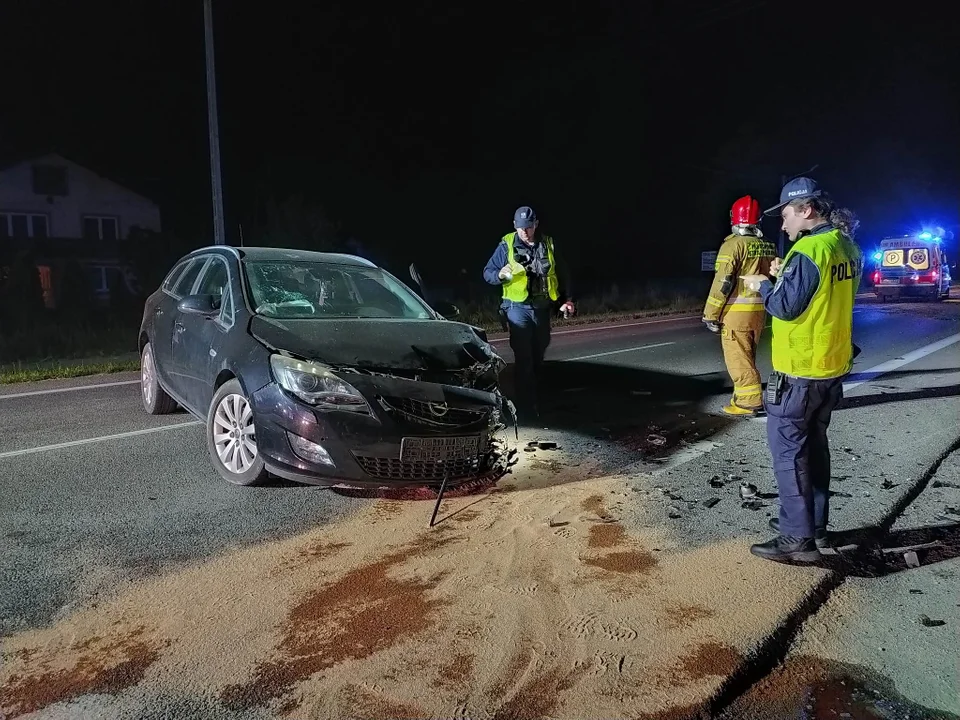 Policja o wypadku na DK9 w Kupnie. Chwila nieuwagi, a skutkiem dwa kompletnie zniszczone samochody [ZDJĘCIA] - Zdjęcie główne