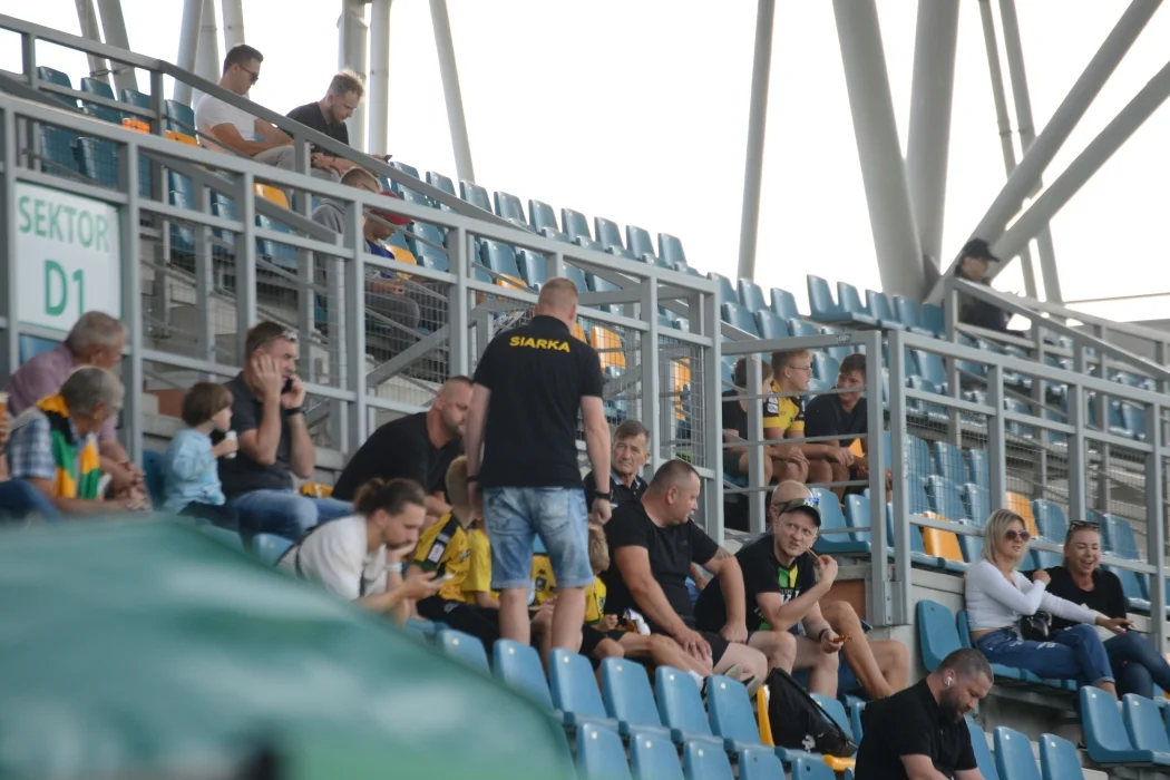 Trzecia liga, grupa 4: Siarka Tarnobrzeg - Garbarnia Kraków 0:0