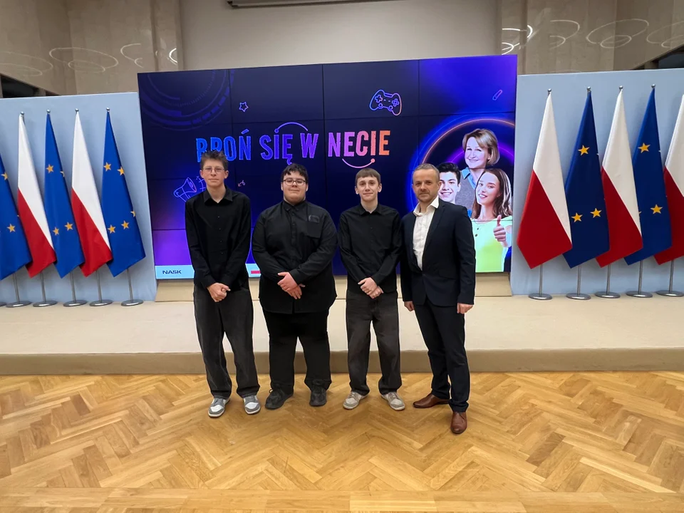 Konkurs „Broń się w necie” i laureaci z ZST Kolbuszowa