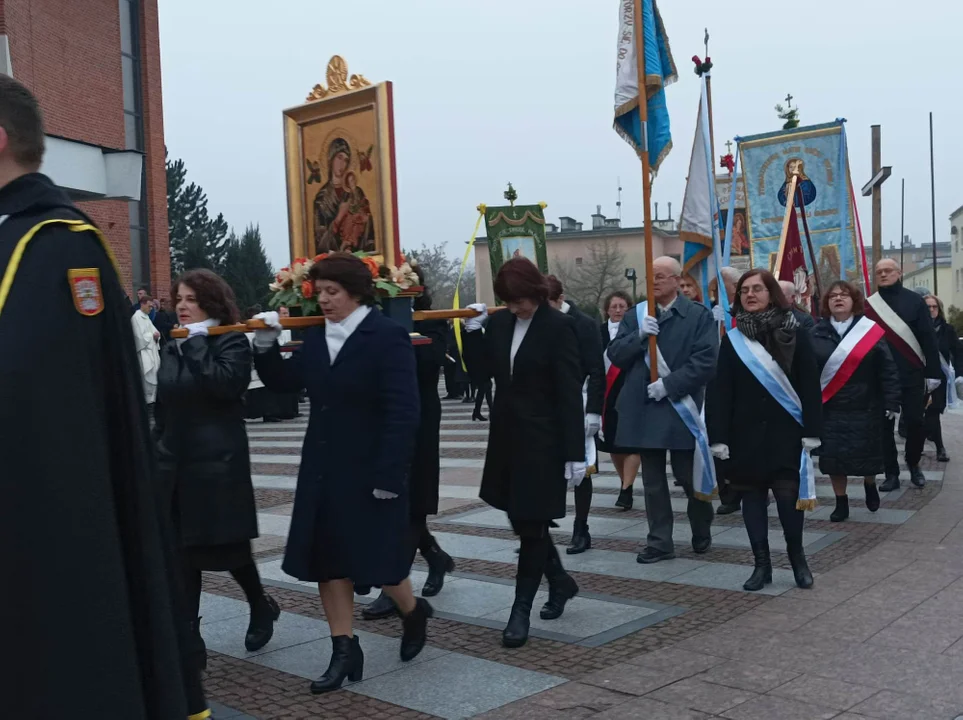 Procesja rezurekcyjna w kościele MBNP w Mielcu