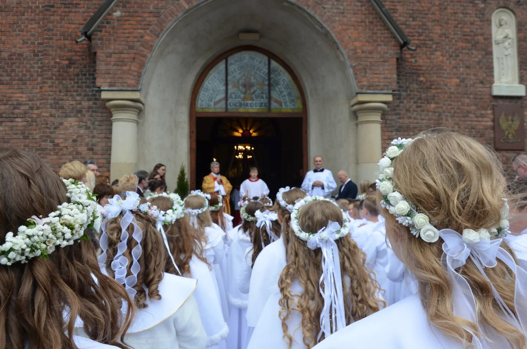 Uroczystość Pierwszej Komunii Świętej w parafii Najświętszego Serca Pana Jezusa w Sanoku [ZDJĘCIA] - Zdjęcie główne