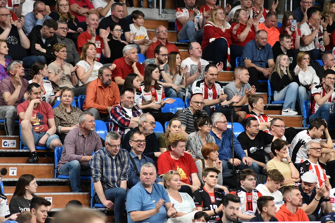 Drugi półfinałowy mecz siatkarskiej PlusLigi: Asseco Resovia Rzeszów - Grupa Azoty ZAKSA Kędzierzyn-Koźle (1:3)