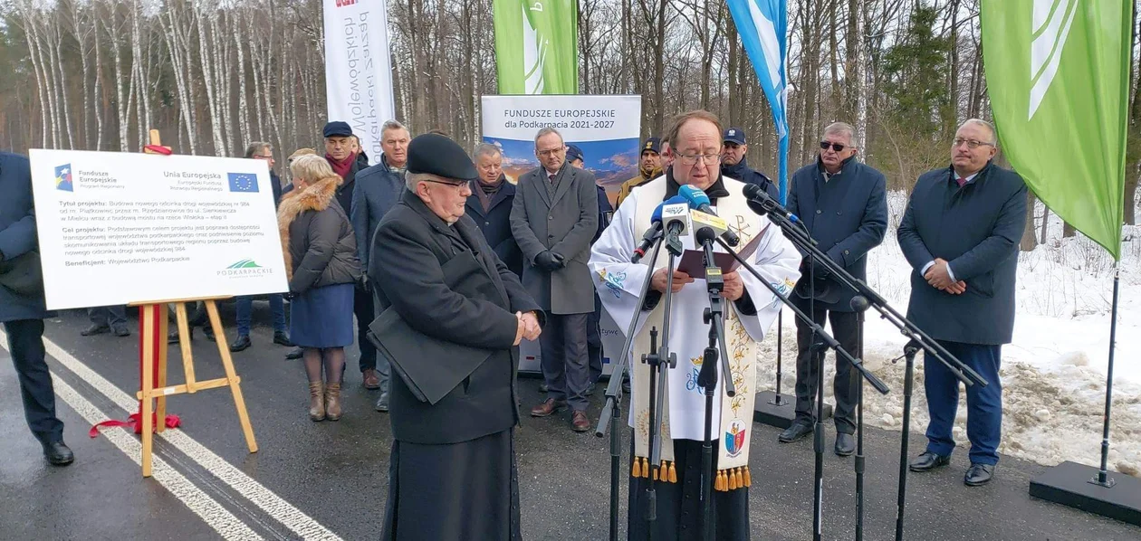 Uroczyste poświęcenie i oddanie do użytku nowego odcinka drogi wojewódzkiej nr 984