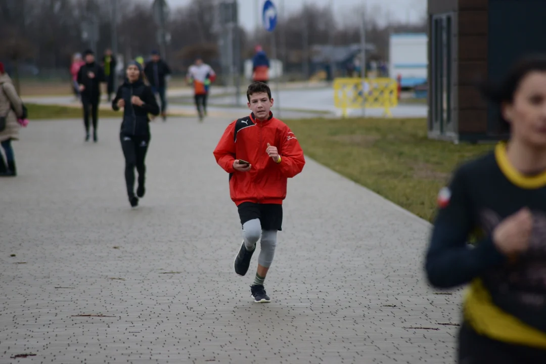 XI Bieg Zimowy wokół Jeziora Tarnobrzeskiego oraz Yeti Run Zimowy Bieg w Szortach