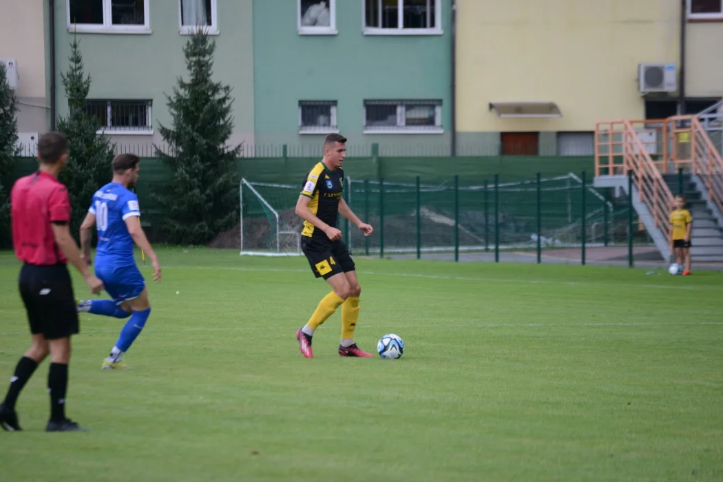 Trzecia liga, grupa 4: Siarka Tarnobrzeg - Sokół Sieniawa 2:0