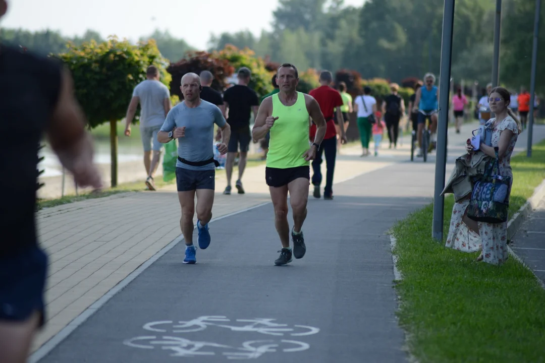 "Biegamy i Pomagamy" w Tarnobrzegu. Pomoc dla Marysi
