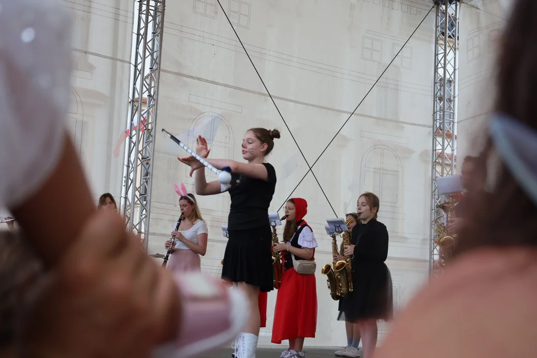 Dziewczęca orkiestra dęta