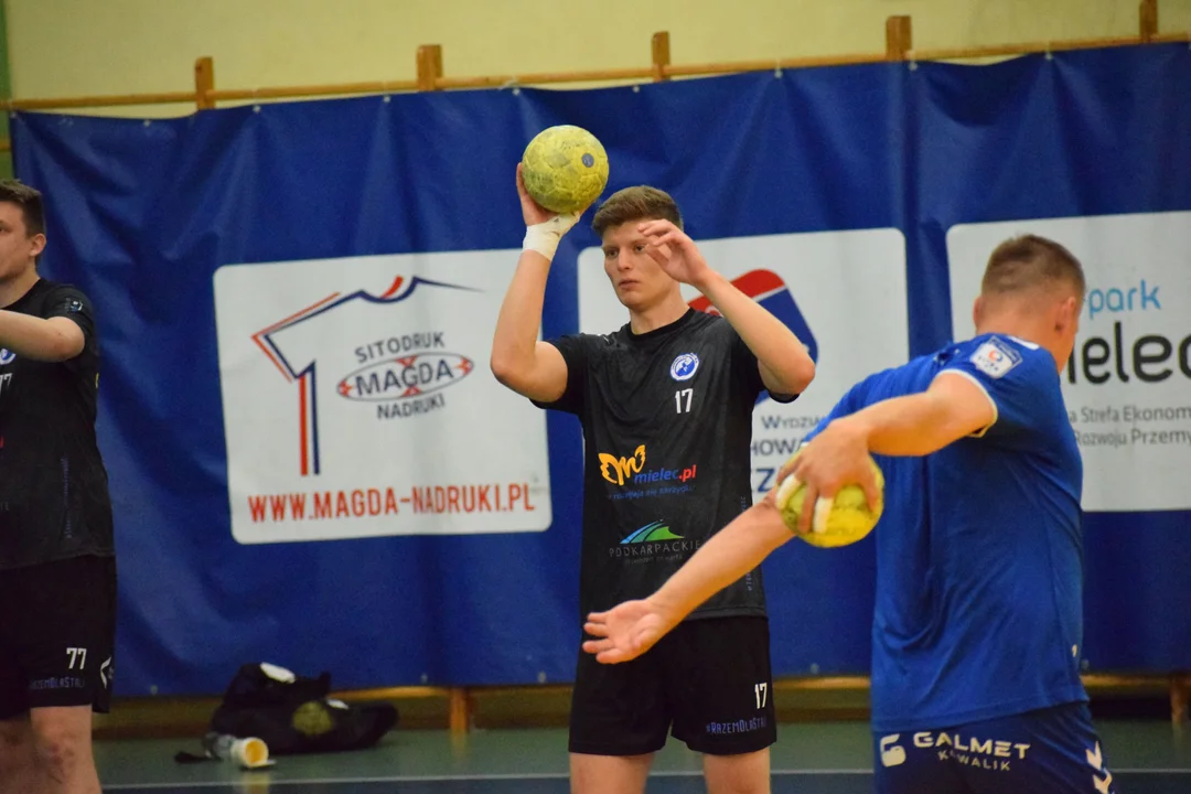 Handball Stal Mielec na treningu