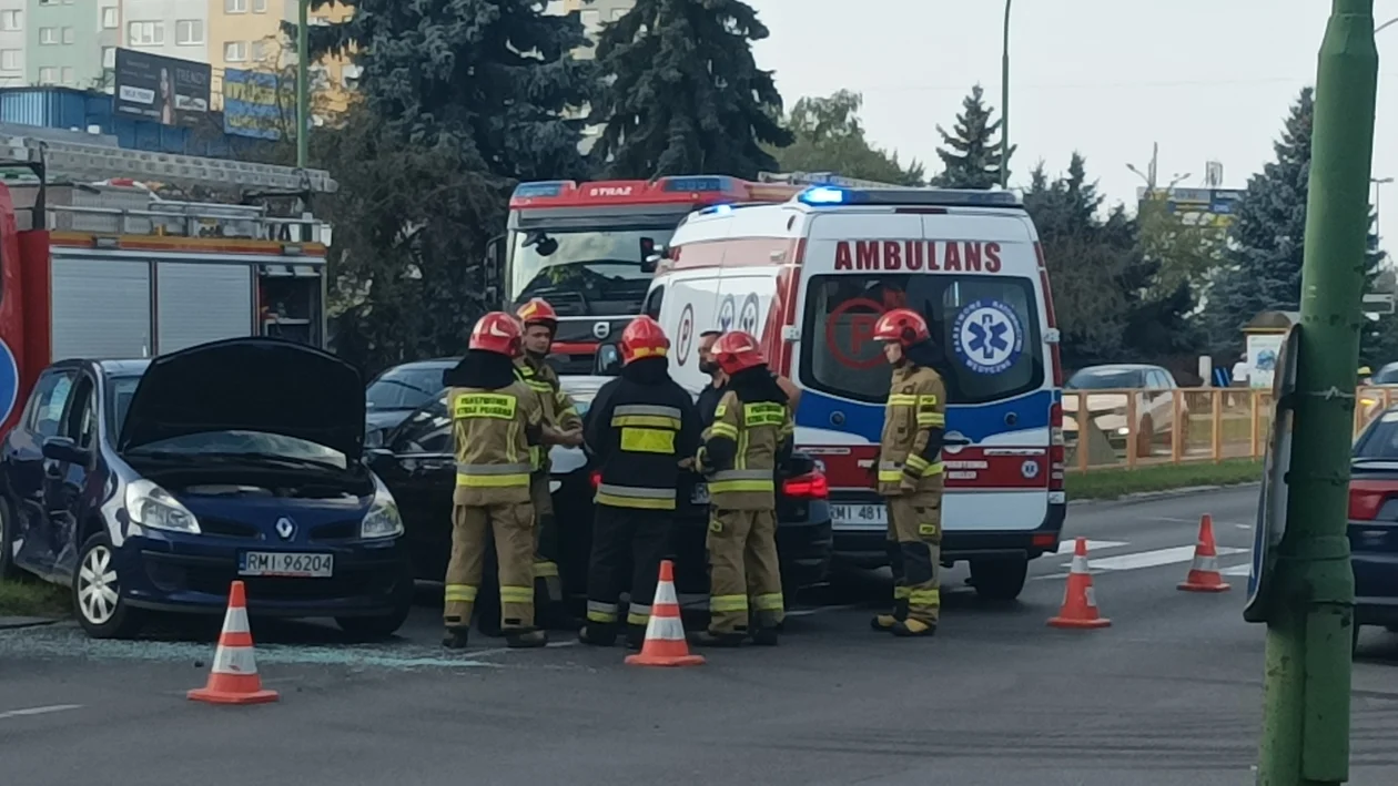 Wypadek pod Pasażem. Jedna osoba ranna [ZDJĘCIA] - Zdjęcie główne