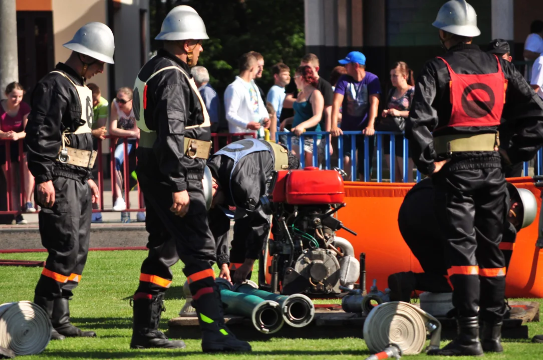 Druhowie w 2014 roku na stadionie sportowym w Kolbuszowej.