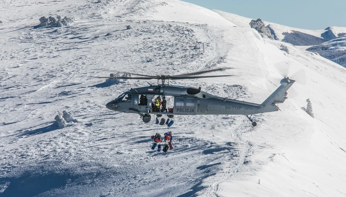 Black Hawk nad Bieszczadami, desant antyterrorystów i ratowników górskich oraz nocne loty [ZDJĘCIA] - Zdjęcie główne