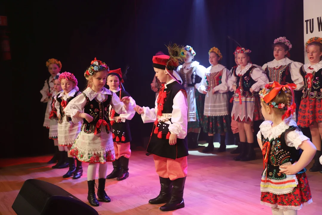 Koncert Wiosenno-Patriotyczny "Tu wszędzie jest Polska" w Chorzelowie