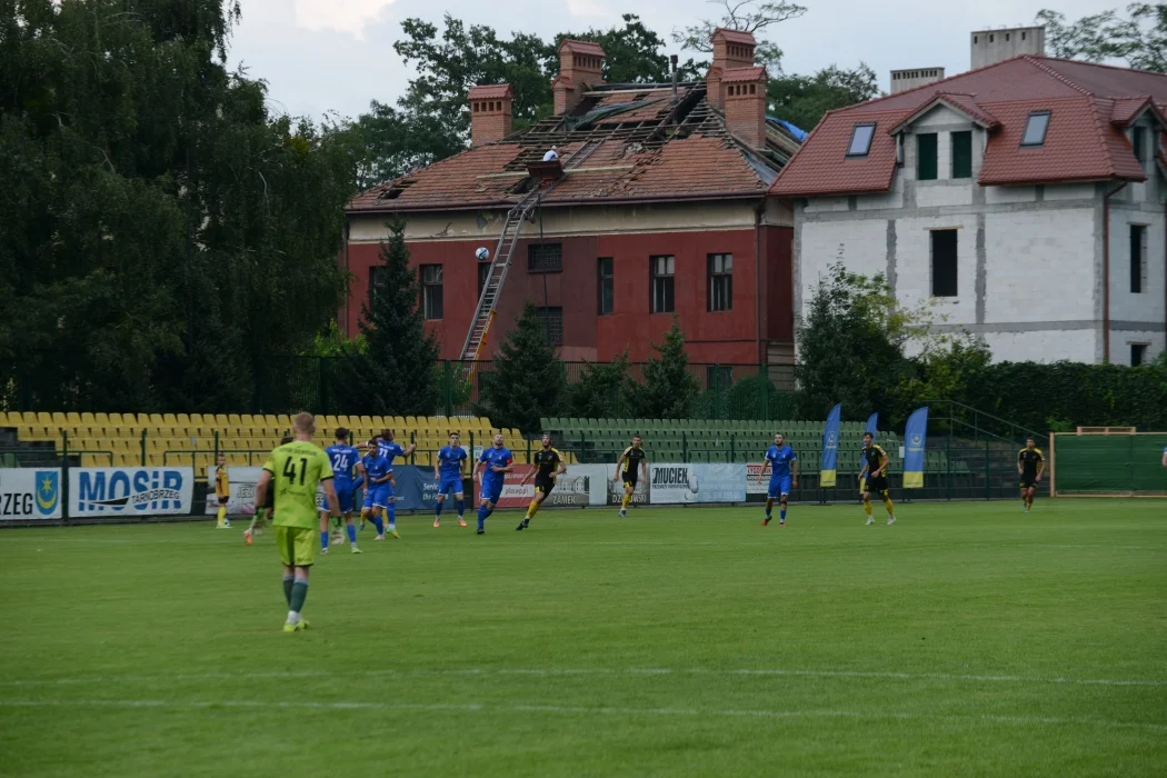 Trzecia liga, grupa 4: Siarka Tarnobrzeg - Sokół Sieniawa 2:0