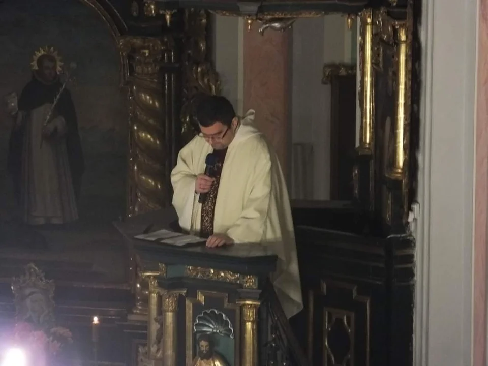 Liturgia Wigilii Paschalnej w Tarnobrzegu