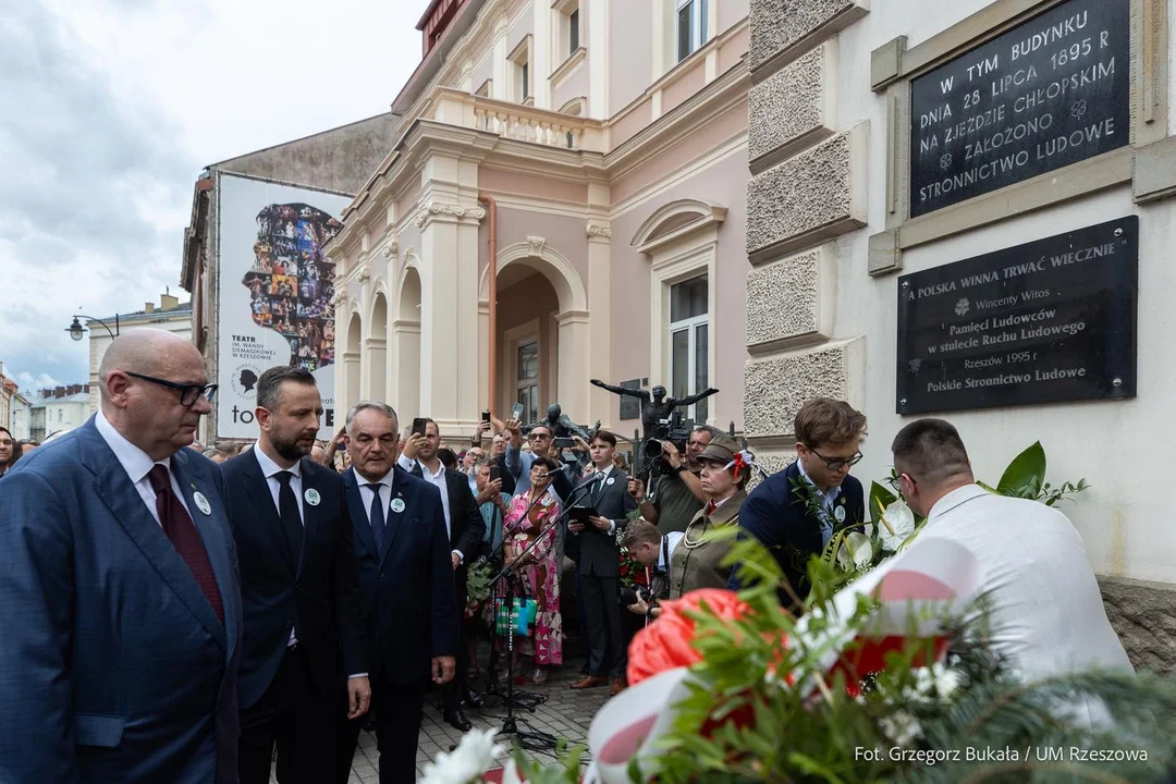 Złożenie kwiatów