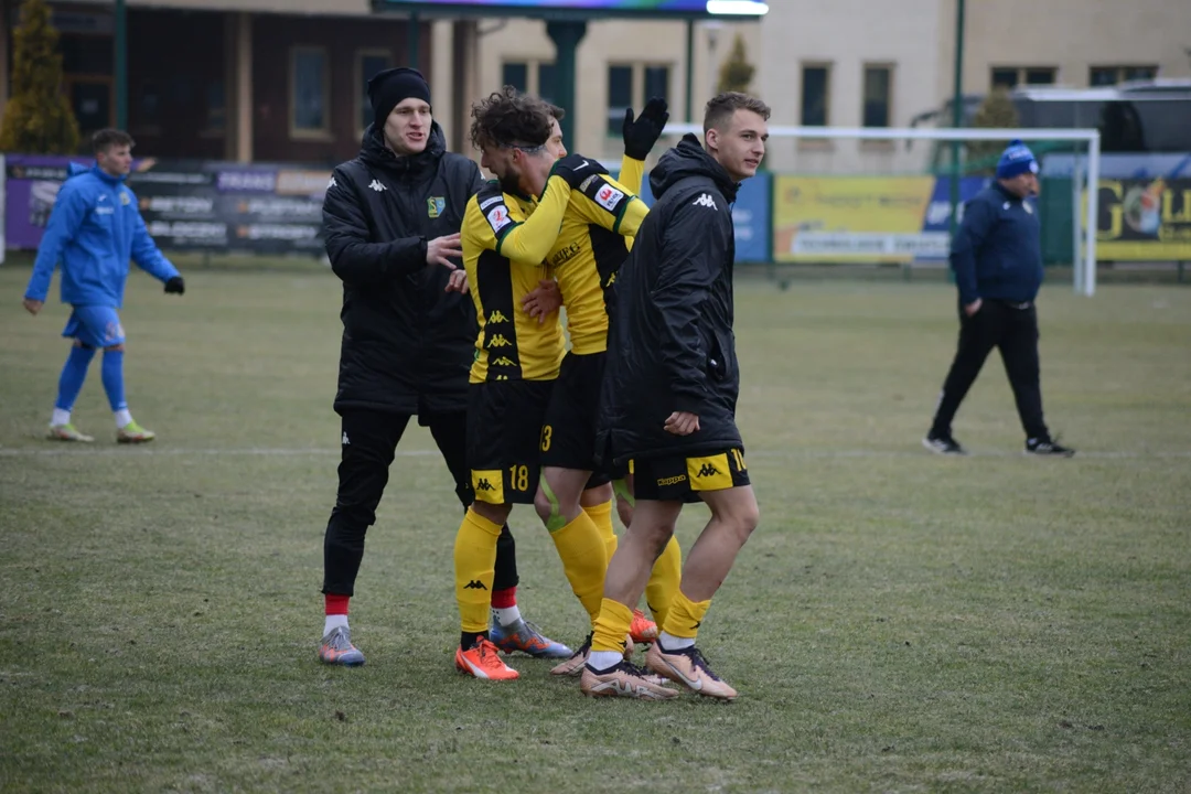 eWinner 2. Liga: Siarka Tarnobrzeg - Hutnik Kraków 1:1 - zdjęcia z meczu