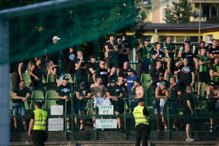 Kibice na meczu Siarka Tarnobrzeg - Karpaty Krosno