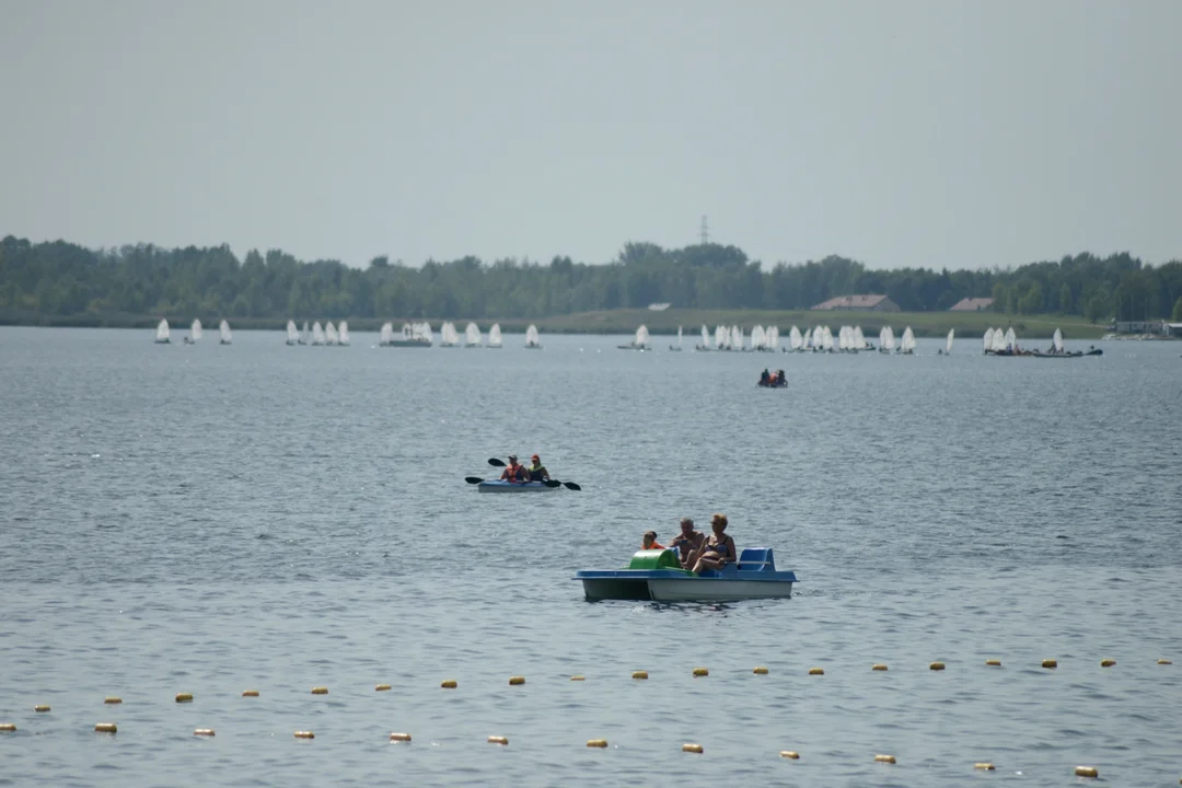 Tłumy nad Jeziorem Tarnobrzeskim - zobacz zdjęcia z sobotniego plażowania