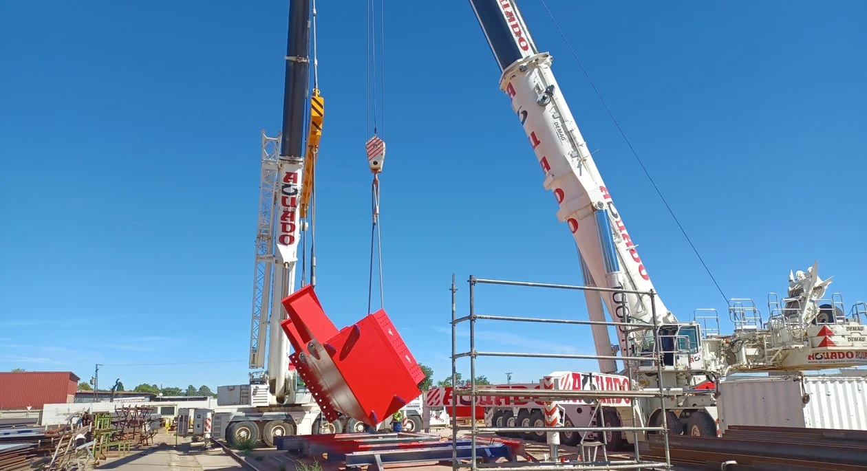 Gigantyczna maszyna TBM Tunnel Boring Machine