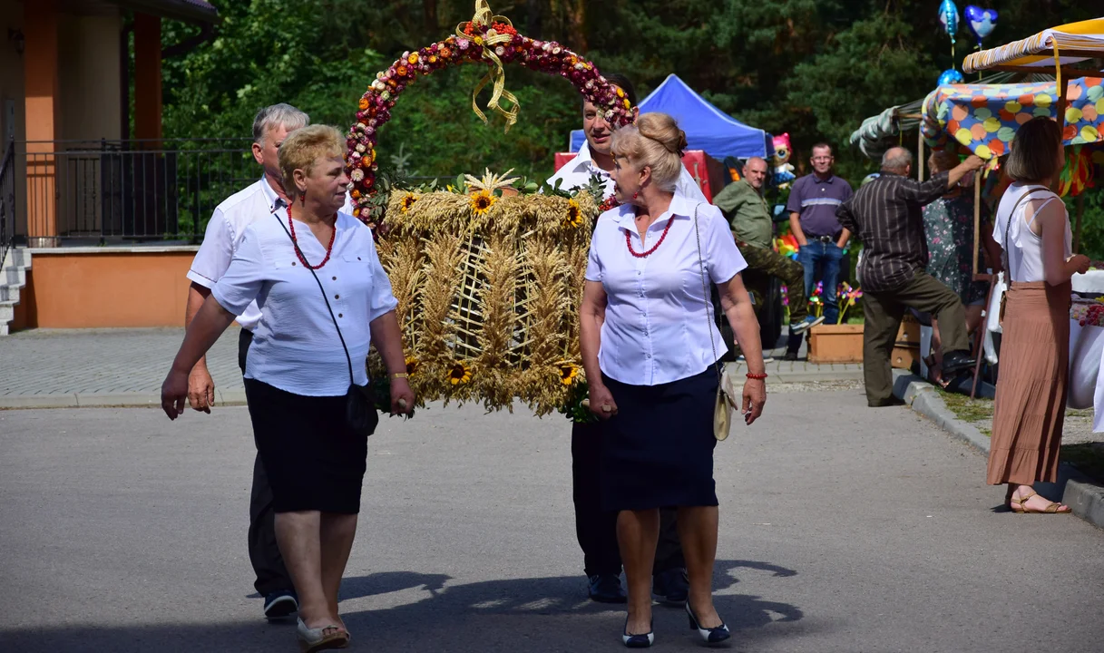 Wielkie święto w sanktuarium w Ostrowach Tuszowskich. Tak wyglądały tegoroczne uroczystości odpustowe[ZDJĘCIA] - Zdjęcie główne