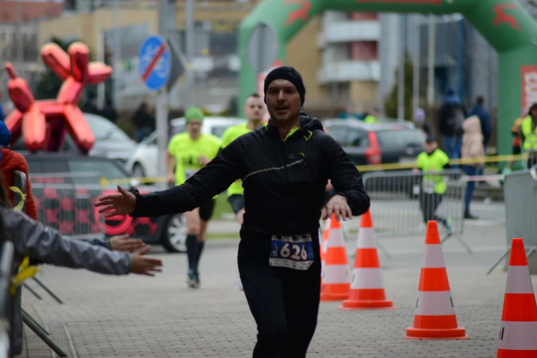 16. PKO Półmaraton Rzeszowski oraz 8. PKO Sztafeta Półmaratońska w Rzeszowie - dużo zdjęć z trasy i mety