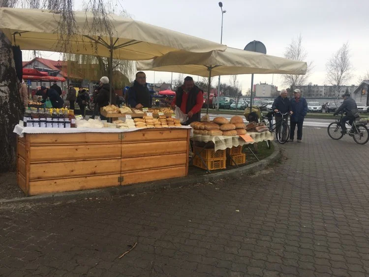Weekendowe handlowanie w Tarnobrzegu. Zobaczcie zdjęcia