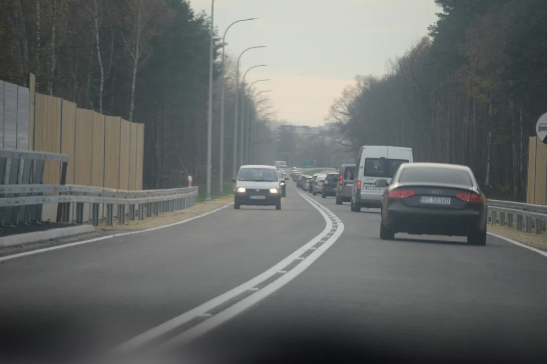 Uroczyste otwarcie obwodnicy Tarnobrzega - pierwsze pojazdy na tej drodze