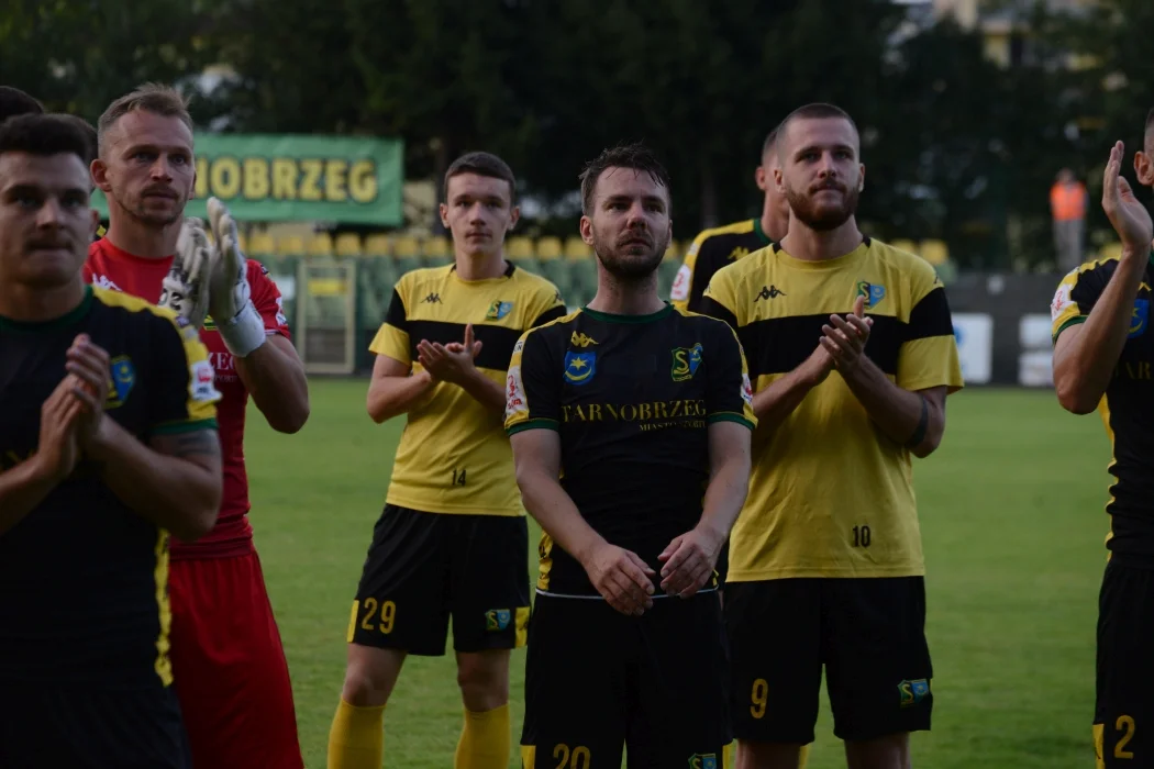 Trzecia liga, grupa 4: Siarka Tarnobrzeg - Garbarnia Kraków 0:0
