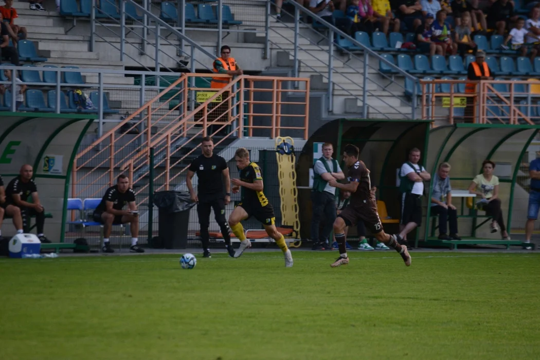 Trzecia liga, grupa 4: Siarka Tarnobrzeg - Garbarnia Kraków 0:0