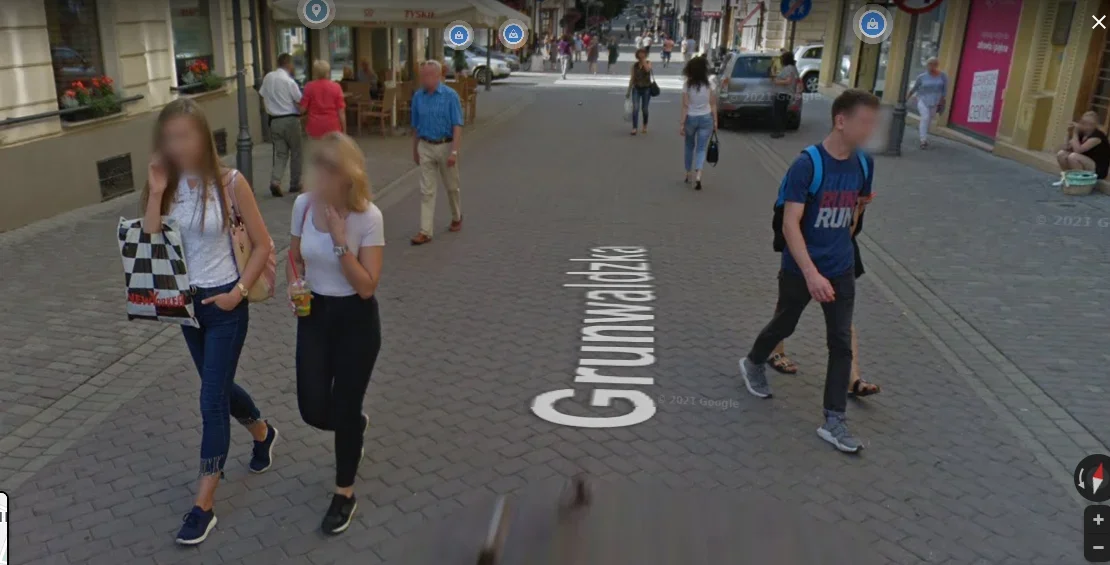 Mieszkańcy Rzeszowa uchwyceni na Street View 10 lat temu. Uliczna moda