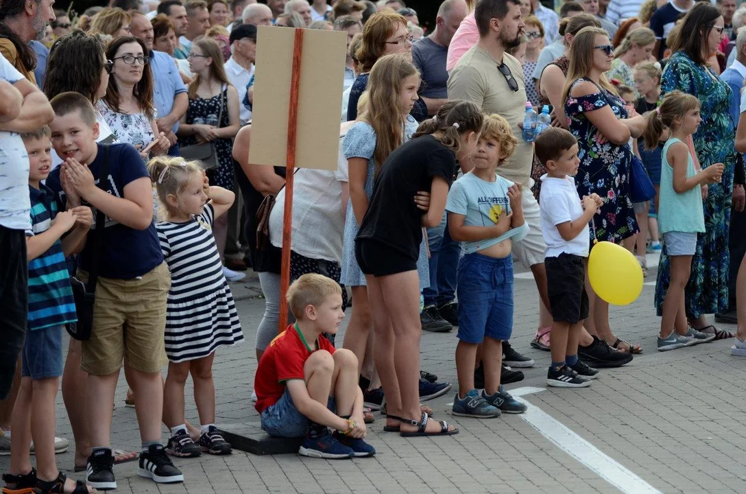 Na festynie w Kolbuszowej zjawiły się tłumy ludzi.