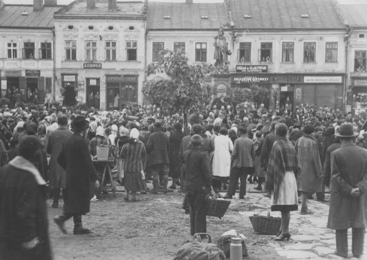 Rzeszów na starych fotografiach. Tak zmieniło się miasto na przestrzeni lat [ZDJĘCIA] - Zdjęcie główne