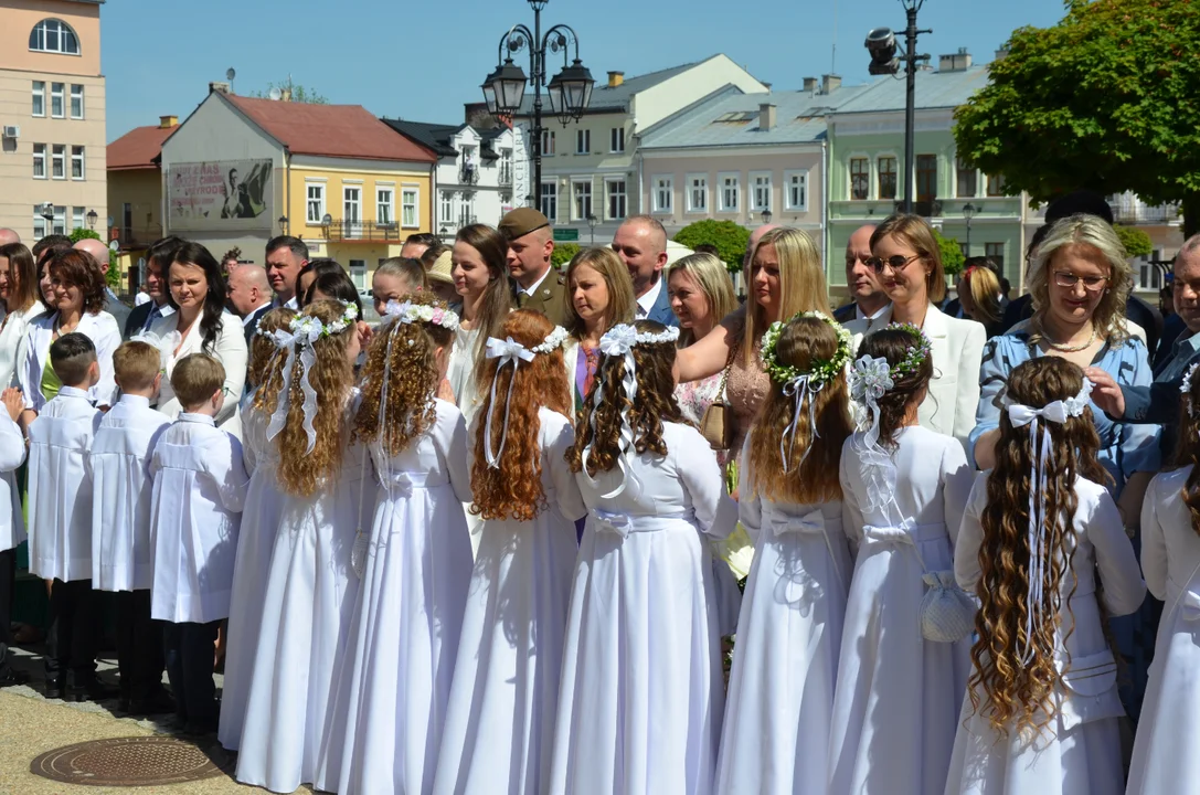 Uroczystość I Komunii Świętej w kościele Ojców Franciszkanów w Sanoku [ZDJĘCIA] - Zdjęcie główne