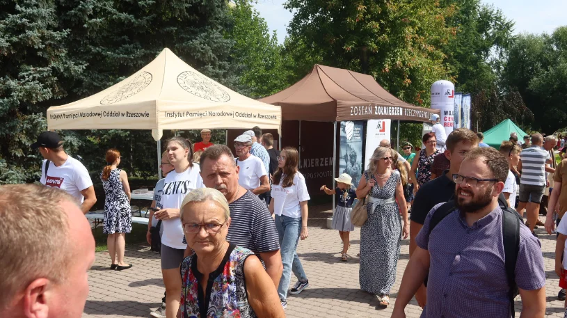 Piknik Wojskowy w Rzeszowie. Byłeś? Znajdź się na zdjęciach