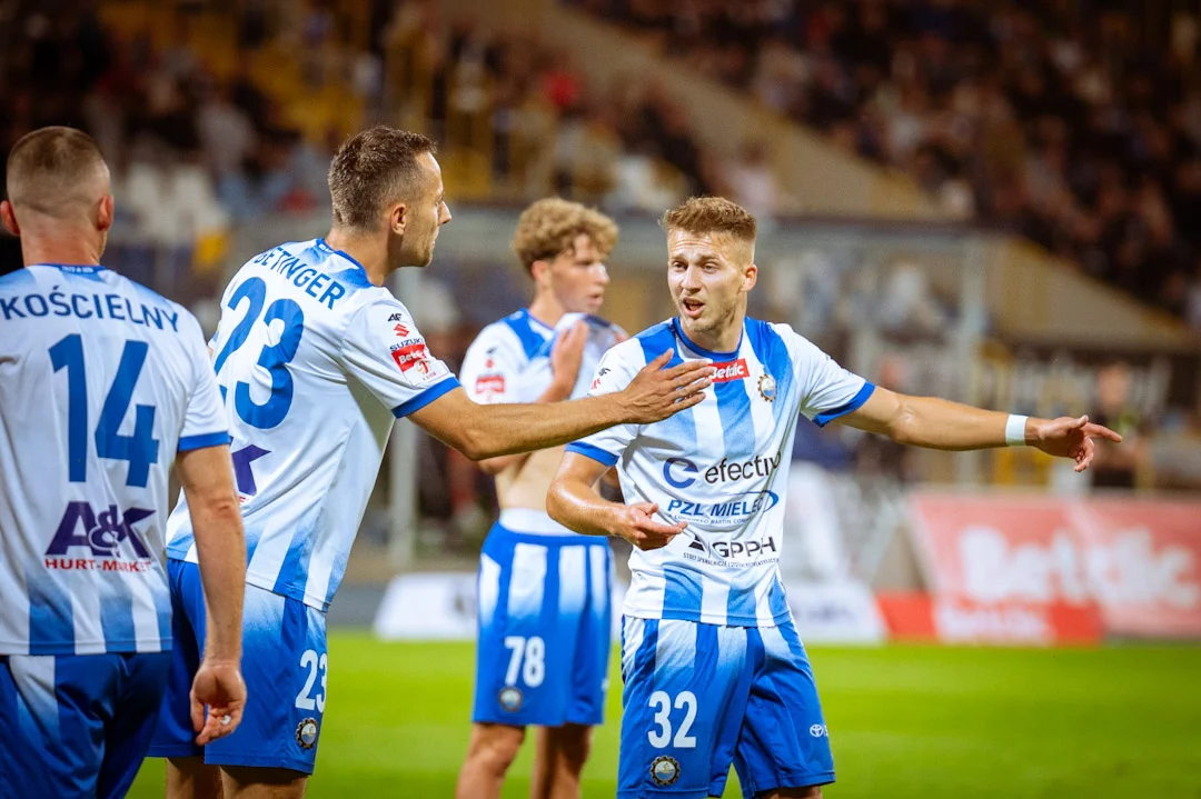 FKS STAL - BRUK BET [BOISKO]