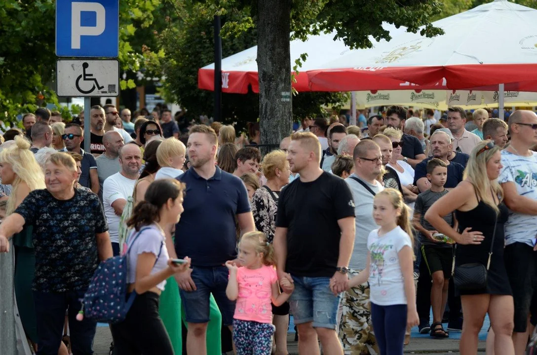 Na festynie w Kolbuszowej zjawiły się tłumy ludzi.