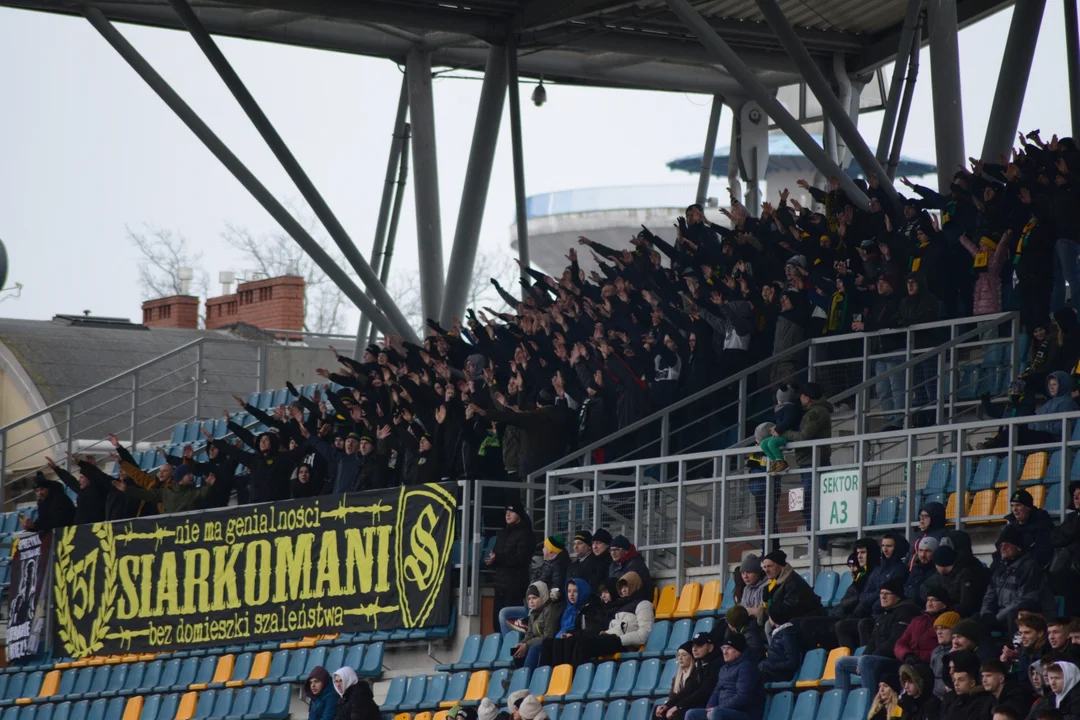 eWinner 2. Liga: Siarka Tarnobrzeg - Hutnik Kraków 1:1 - zdjęcia z meczu