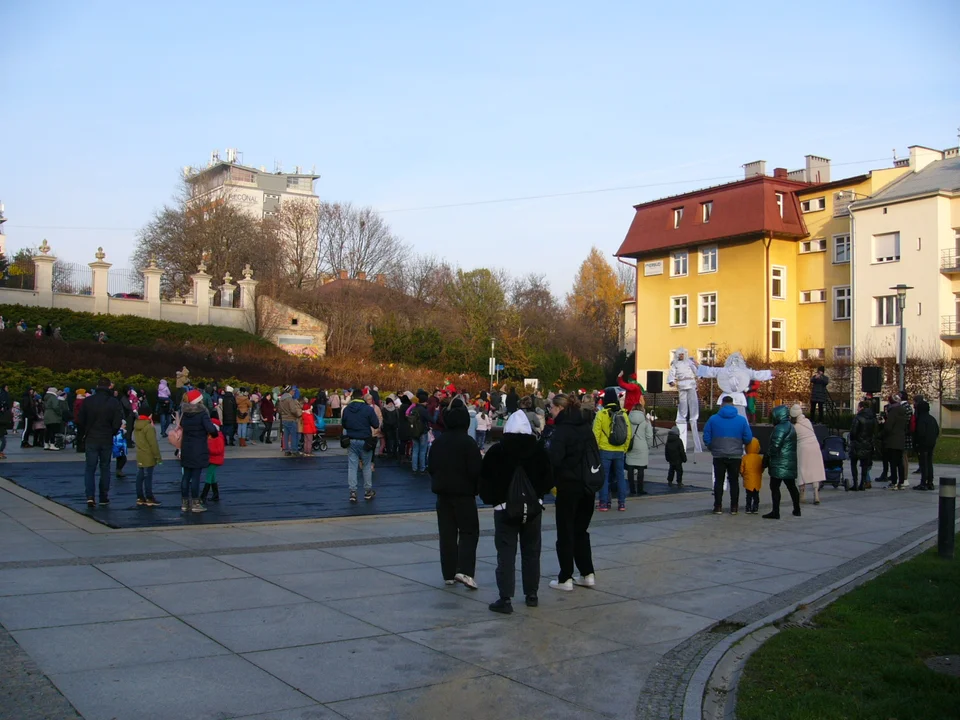 Świąteczne miasteczko w Rzeszowie jest już otwarte