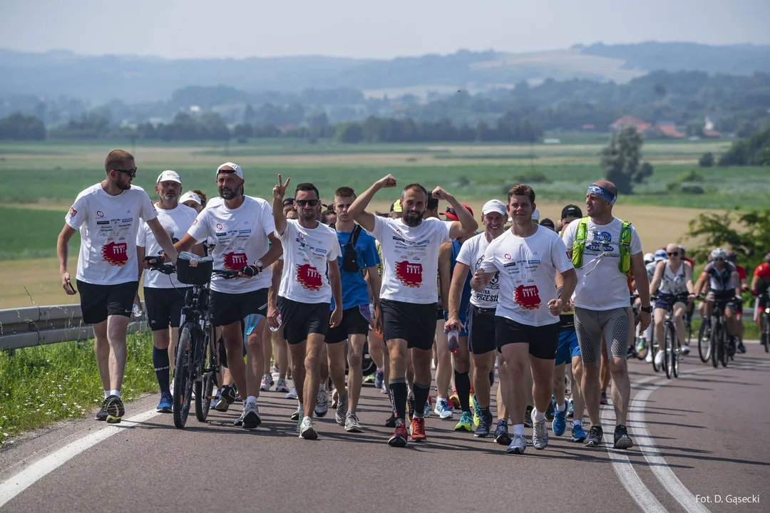 Run De Podkarpacie: 60 godzin by okrążyć całe województwo. 750 km by spełnić marzenia dzieci - Zdjęcie główne