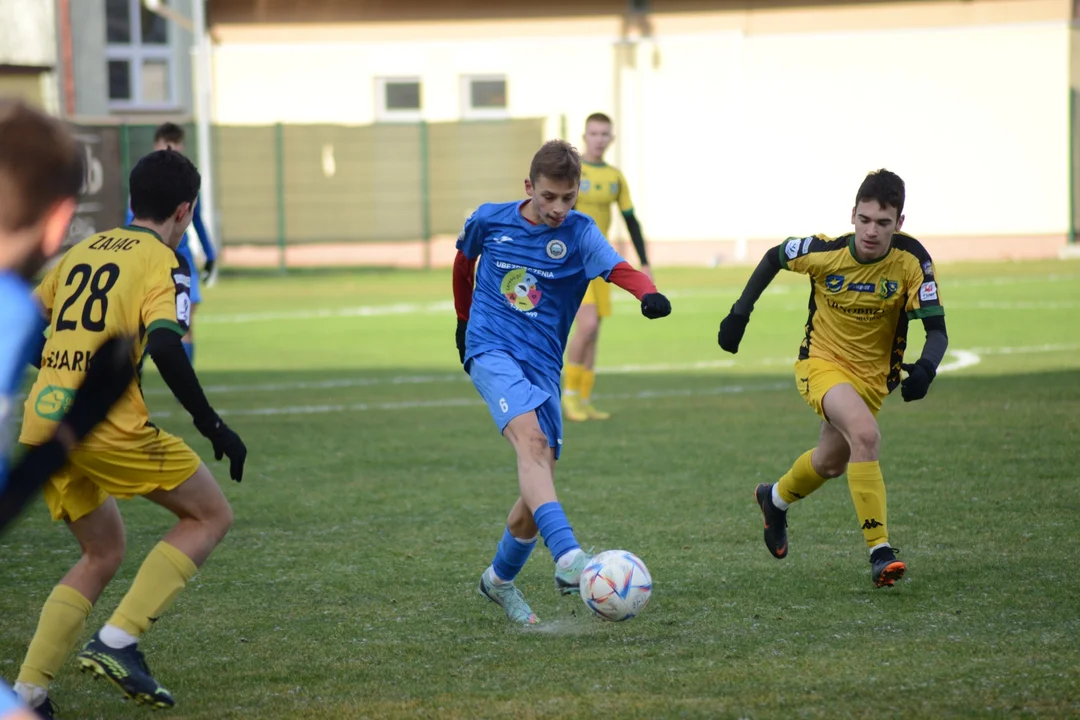 Centralna Liga Juniorów U-15: Siarka Tarnobrzeg - Hutnik Kraków 2:4